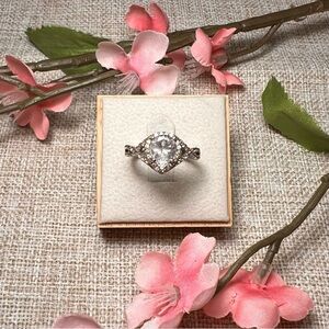 SZ 6 | 925 Sterling Silver Vintage Pear Cut Diamond Halo Twist Ring